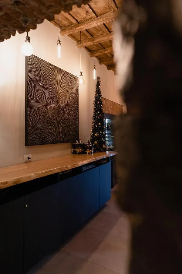 بيت ضيافة Le Boutique Luxury Rooms Diffused In Historic Center فيوميتشينو