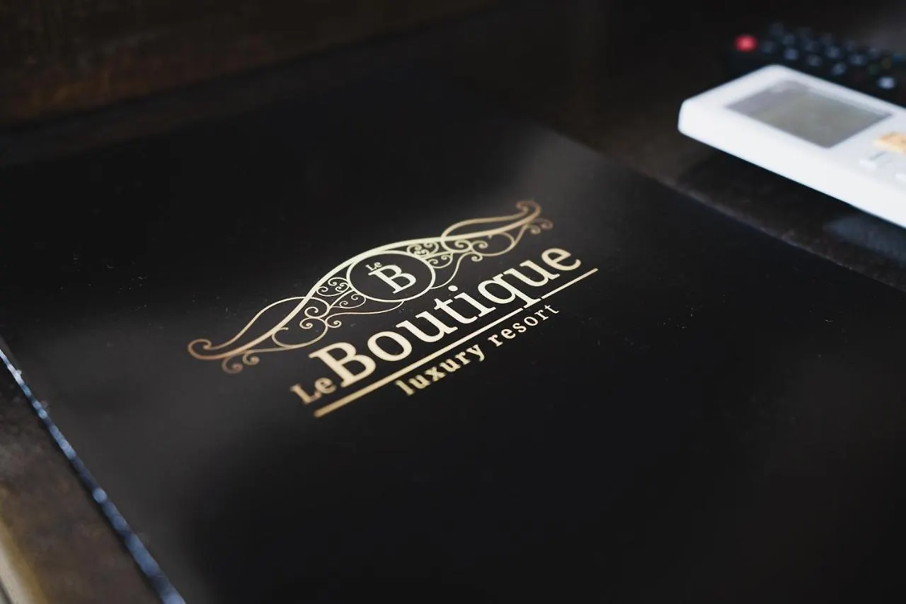 Le Boutique Luxury Rooms Diffused In Historic Center فيوميتشينو 0*,  إيطاليا