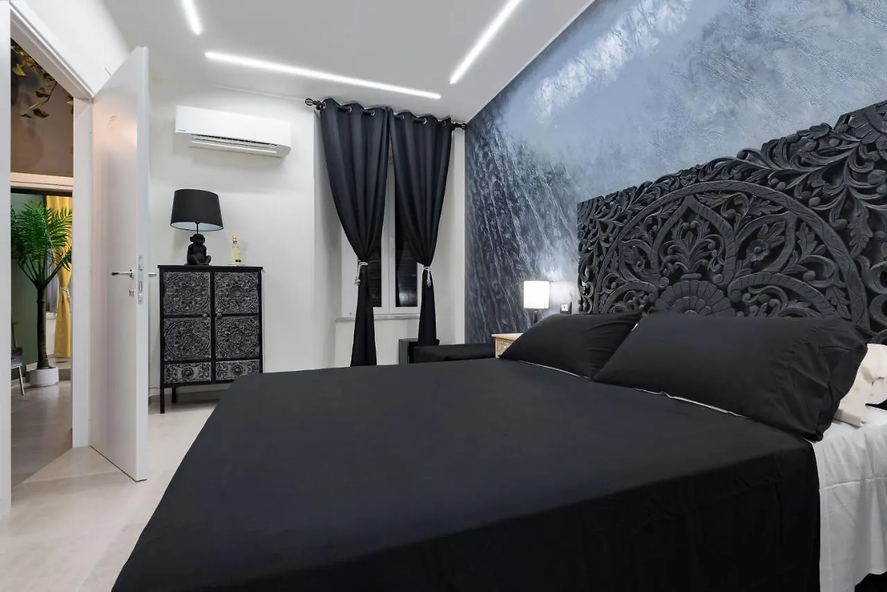 بيت ضيافة Le Boutique Luxury Rooms Diffused In Historic Center فيوميتشينو
