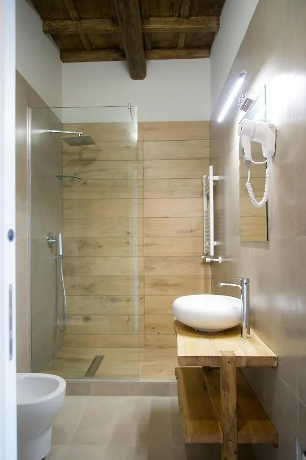 Le Boutique Luxury Rooms Diffused In Historic Center Fiumicino Italien