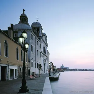 https://bauer-palladio-hotel-spa.hotelslidodijesolo.com