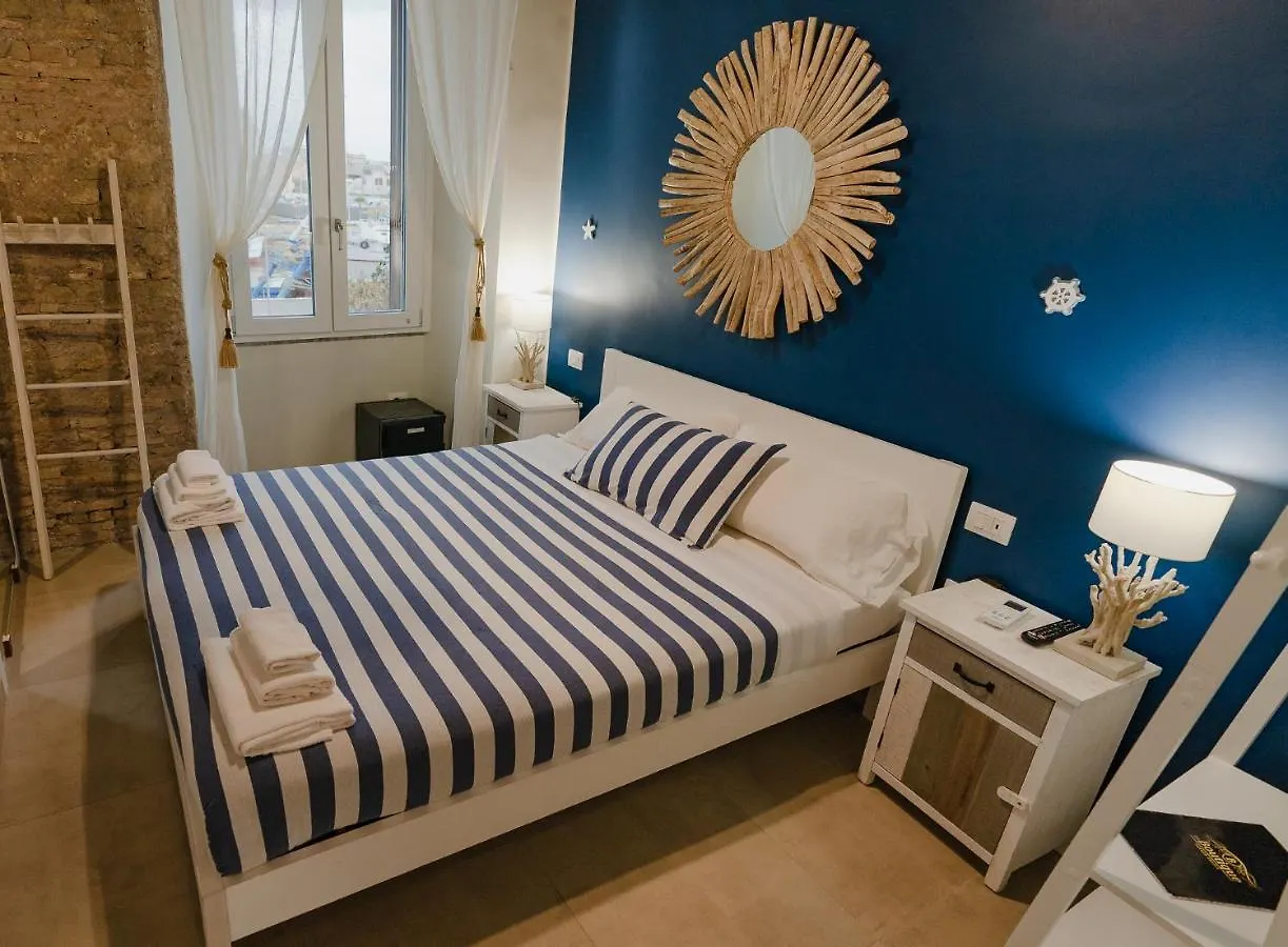 Le Boutique Luxury Rooms Diffused In Historic Center Fiumicino