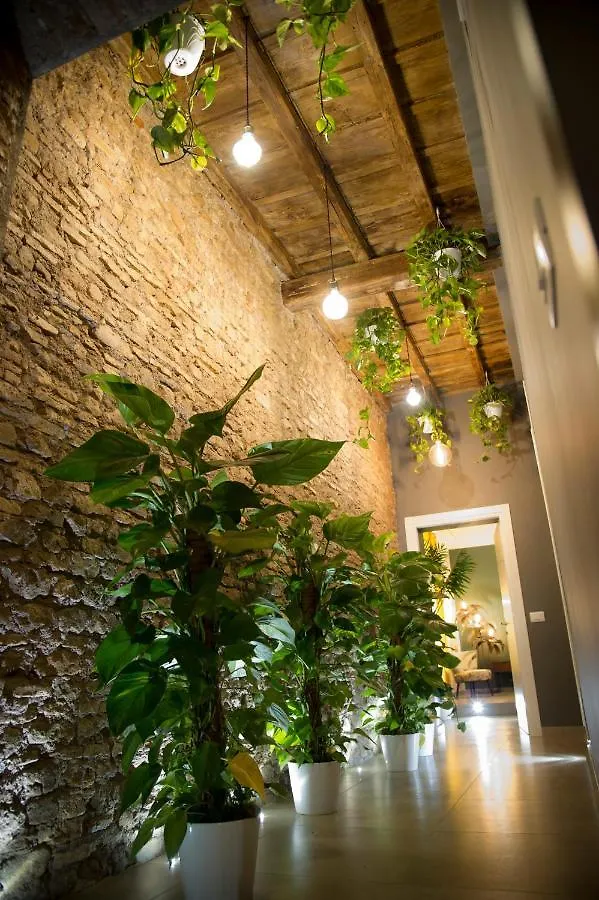 Le Boutique Luxury Rooms Diffused In Historic Center Fiumicino Pensionat