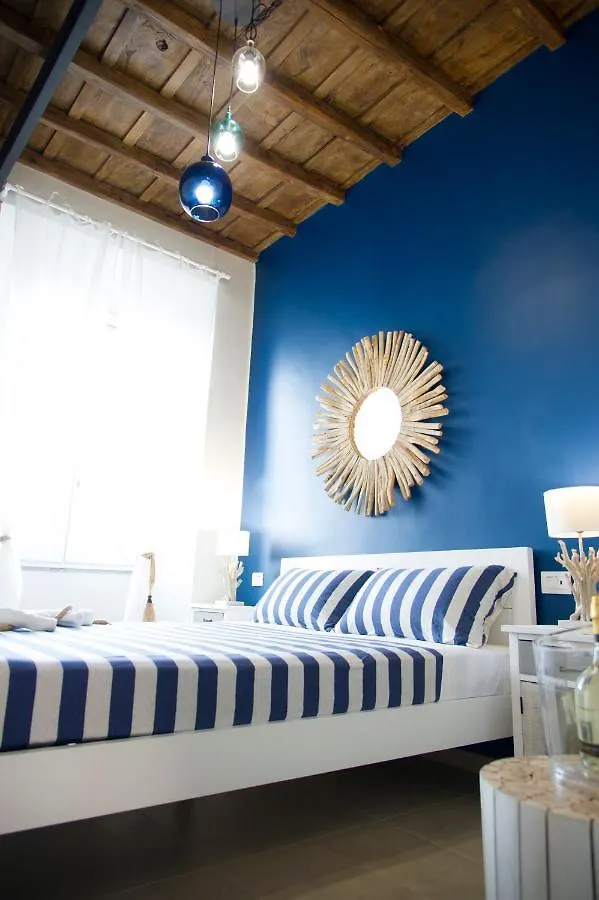 Le Boutique Luxury Rooms Diffused In Historic Center Fiumicino Pensionat